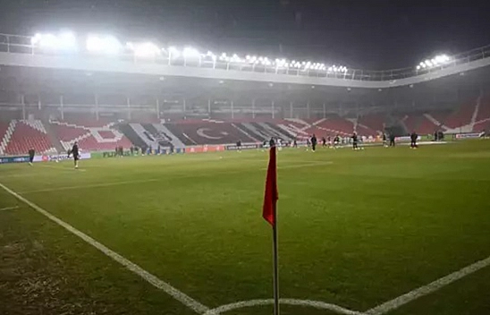 Beşiktaş yönetimi İsraillileri görünce tribünü terk etti!