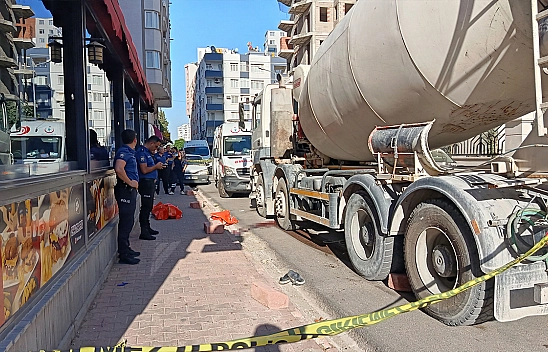 Beton mikserinin ezdiği bir kişi feci şekilde hayatını kaybetti