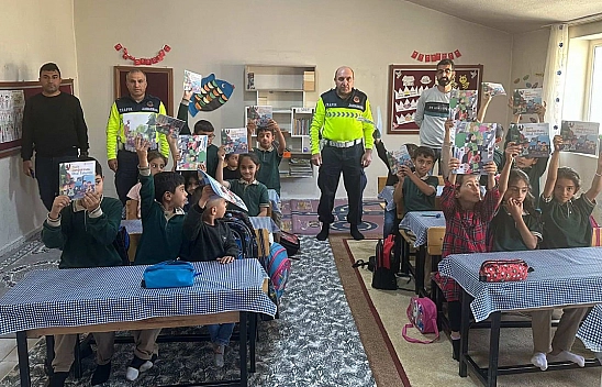 Bingöl'de jandarmadan öğrencilere trafik eğitimi