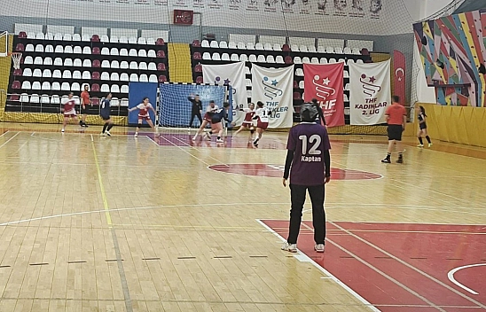 Bingöl spor lisesi Elazığ'da şampiyon oldu