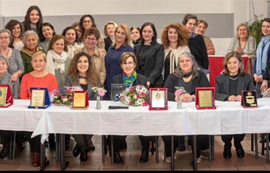 Biz Elele Gönül Gönüle Biz Hep Beraberiz