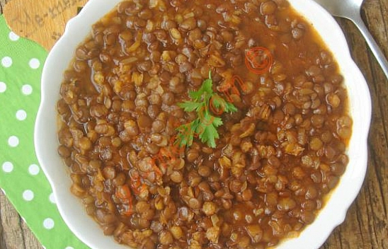 Bu yöntem ile yeşil mercimek yemeği yaparken dağılmasını önleyeceksiniz! İşte püf noktası...