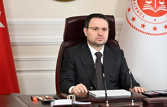 Çocuklar kamu işine bulaşmamalı