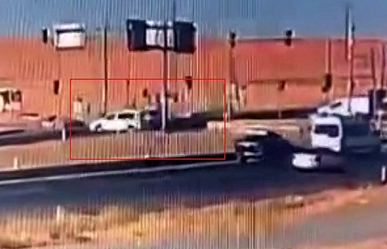 Diyarbakır'da ters yöne giren araç kaza yaptı