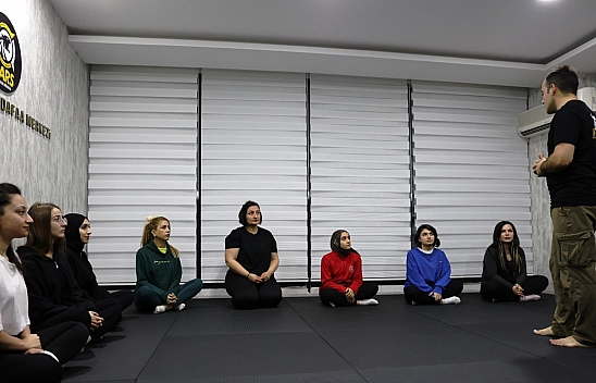 Diyarbakırlı Kadınlara Karışan Yandı