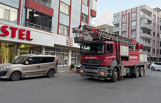 Dubleks dairede yangın: 18 kişi dumandan etkilendi