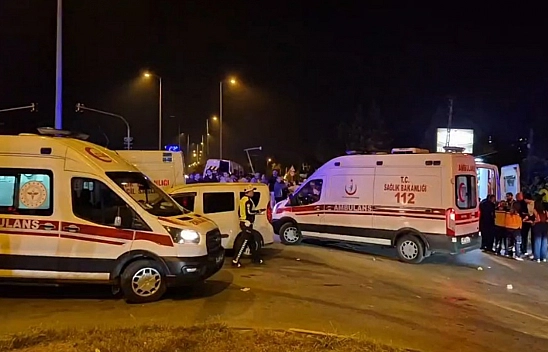 Düğün dönüşü can pazarı: 3'ü çocuk 21 yaralı