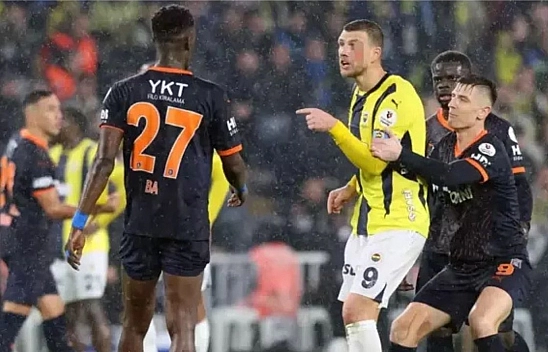 Dzeko'ya kafa atan futbolcunun cezası açıklandı