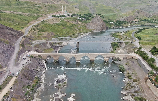 Elazığ'a Ülkenin Dört Bir Yanından Ziyaretçi Geliyor