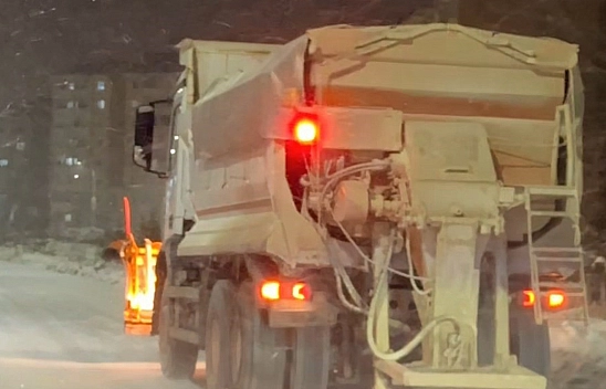 Elazığ Belediyesi karla mücadele çalışmalarını sürdürüyor