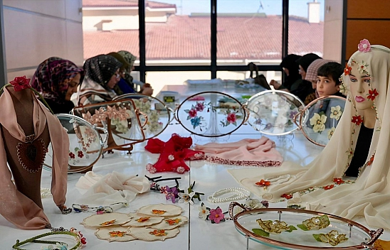 Elazığ Belediyesi'nden 'Kadın El Emeği ve Kültürel Miras' kursu