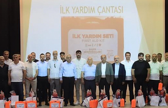 Elazığ Belediyesi'nden muhtarlara ilk yardım ve yangın söndürme tüpü
