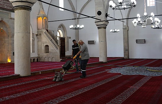 Elazığ Belediyesi'nden yoğun bayram mesaisi