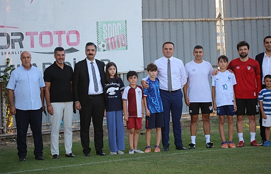 Elazığ Cumhuriyet Başsavcısı Aşkın Yeğin'den Elazığspor antrenmanına ziyaret