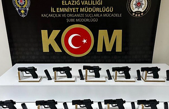 Elazığ'da 10 Adet Ruhsatsız Tabanca Ele Geçirildi