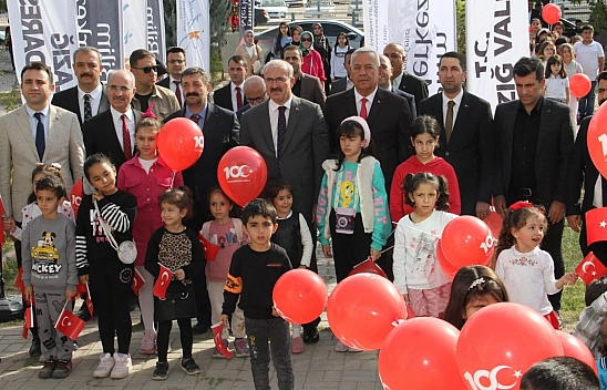 Elazığ'da 100'üncü Yıla Özel Bilim Şenliği Düzenlendi