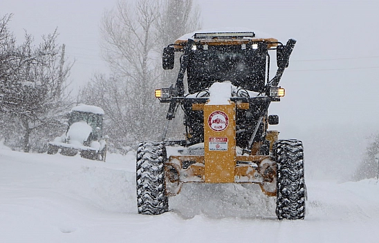 Elazığ'da 149 köy yolu ulaşıma açıldı