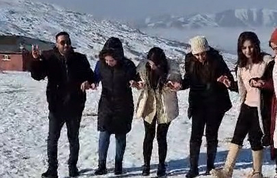 Elazığ'da 1850 rakım yükseklikte halay