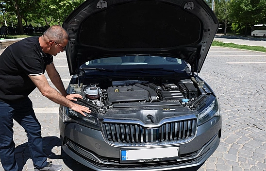Elazığ'da 2,5 Milyon Liralık otomobilde şok: Kilometresi düşük denildi, 150 bin çıktı