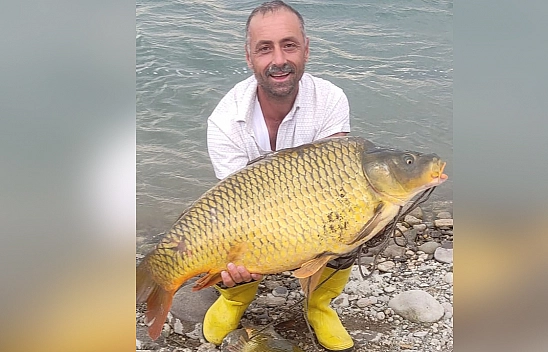 Elazığ'da 22 kiloluk sazan balığı yakalandı