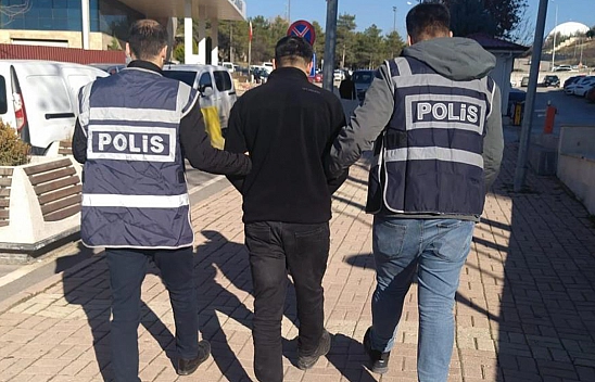 Elazığ'da 26 Yıl Kesinleşmiş Hapis Cezası Bulunan 3 Zanlı Tutuklandı