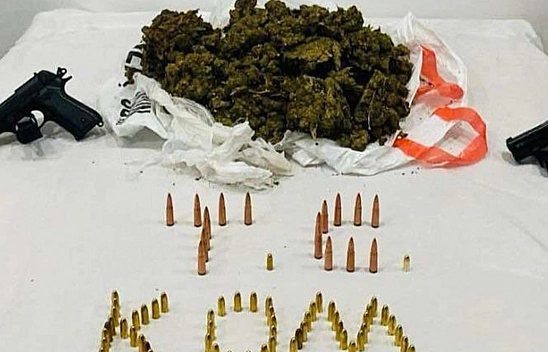 Elazığ'da 3 Kilo Skunk ve 2 Adet Silah Ele Geçirildi