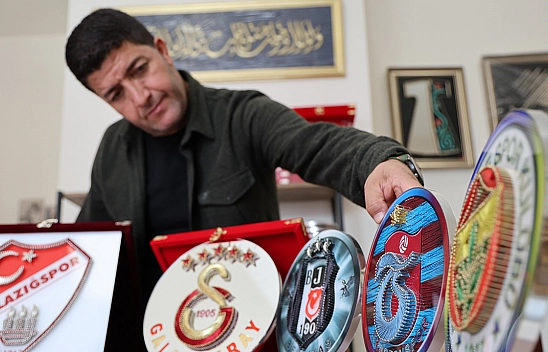 Elazığ'da 500'ü aşkın eseriyle Türkiye'nin sayılı filografi ustalarından biri oldu