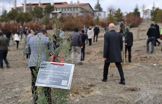 Elazığ'da 6 Şubat Depreminde Hayatını Kaybeden  Öğrenciler Anısına Fidan Dikildi