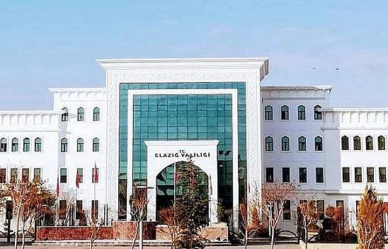 Elazığ'da 9 ilçe kaymakamı 2 vali yardımcısının görev yeri değiştirildi