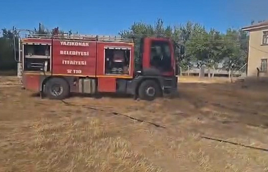 Elazığ'da ahırda yangın çıktı