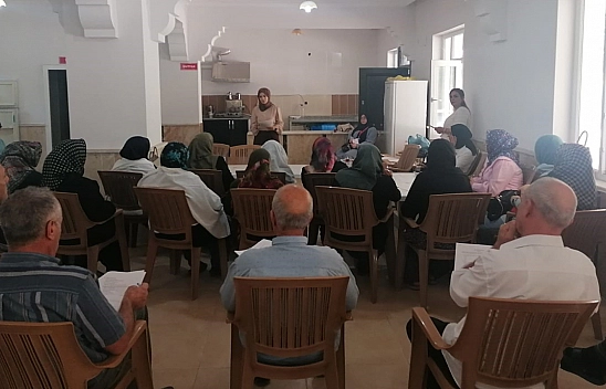 Elazığ'da Altınçevre köyü sakinlerine sağlık eğitimi