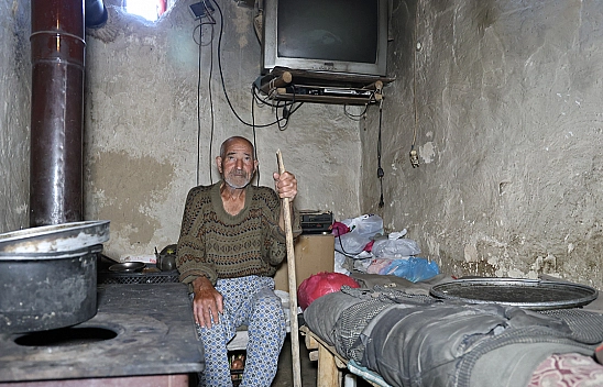 Elazığ'da Ambulansa binerken 'Çizmelerim çıkarayım mı' sözüyle gönülleri fethetti, hayatından dram çıktı