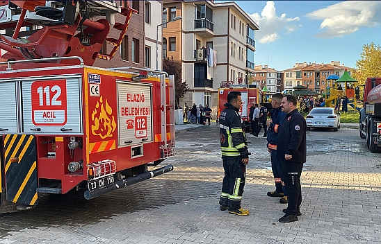 Elazığ'da apartman dairesinde yangın çıktı