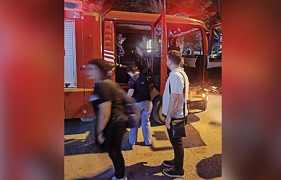 Elazığ'da asansör kabusu: Astım hastası öğrenciler mahsur kaldı