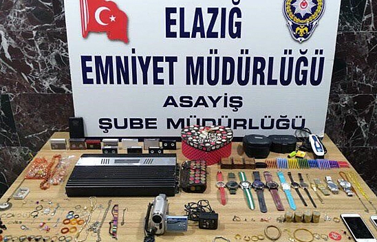Elazığ'da Asayiş Uygulamasında 3 Kişi Tutuklandı