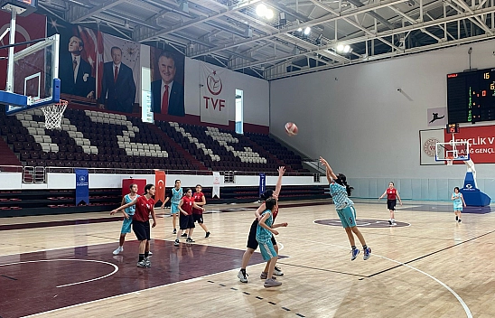 Elazığ'da basketbol müsabakaları tamamlandı