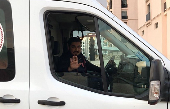 Elazığ'da Bir Sağlıkçı Yaralıyı Hastaneye Yetiştirmek Yerine Muhabirle Tartıştı