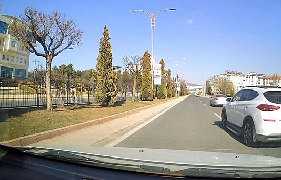 Elazığ'da bir sürücü hem kendi hayatını hem de trafiği tehlikeye attı!