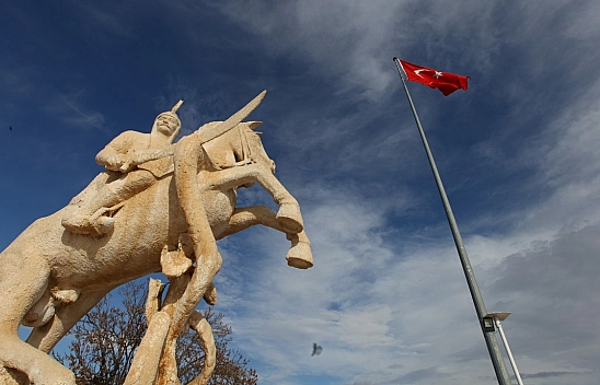 Elazığ'da bugün hava parçalı ve çok bulutlu geçecek (23.12.2025)