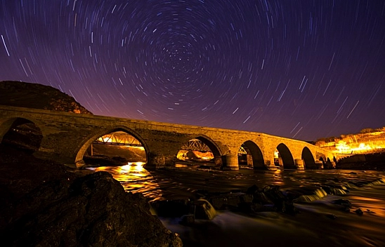 Elazığ'da bulunan tarihi köprü zamana direniyor! 156 metre olması dikkatlerden kaçmıyor