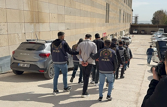 Elazığ'da cinayet zanlıları adliye sevk edildi