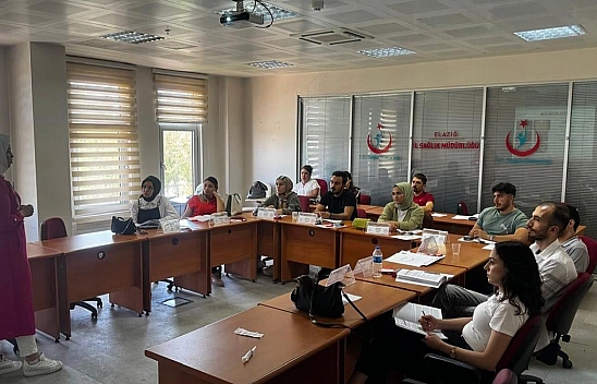 Elazığ'da Çocuk İleri Yaşam Desteği Eğitimi Düzenlendi