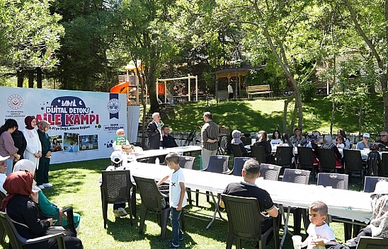 Elazığ'da 'dijital detoks aile kampı' düzenlendi