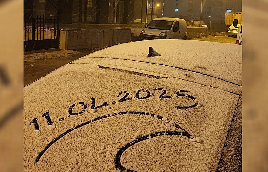 Elazığ'da dolu ve kar yağışı etkili oldu