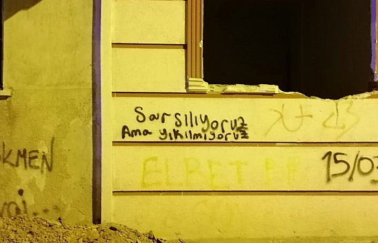 Elazığ'da Duvarlar Dile Geldi!