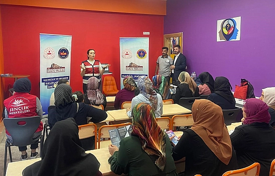 Elazığ'da 'En İyi Narkotik Polisi Anne' Semineri Verildi