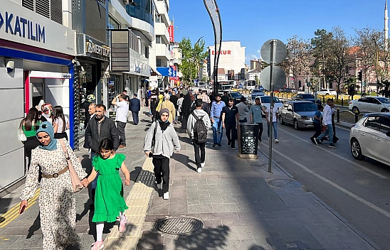 Elazığ'da Esnaflar Bayramdan Önce Bayramı Yaşadı
