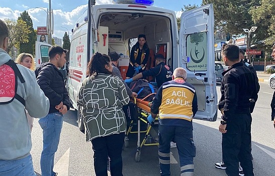 Elazığ'da facia! Yaşlı kadına minibüs çarptı
