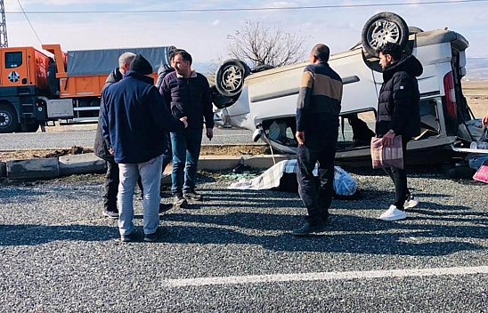 Elazığ'da feci kaza: 1'i ağır, 4 yaralı