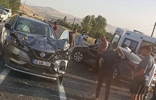 Elazığ'da Feci Kaza: 2'si Ağır 8 Yaralı